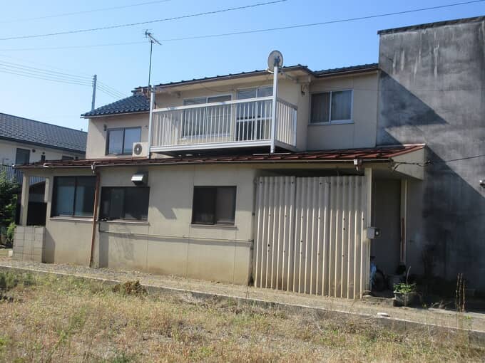 三次市 164　市役所まで徒歩3分の街中にありながらも、静かな環境にある物件。