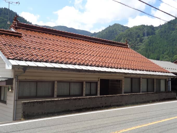安芸太田町 239 駐車スペース付き、農地付き平屋の物件です。